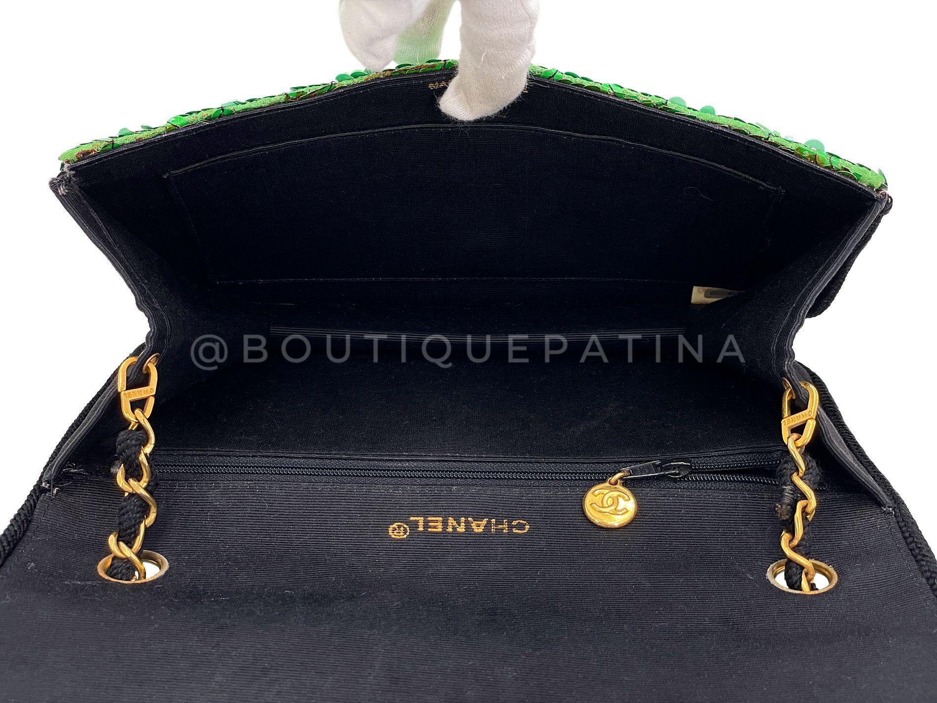 Chanel 1991 Vintage Iridescent Green Sequin Medium Flap Bag 24k GHW 67976 For Sale 6