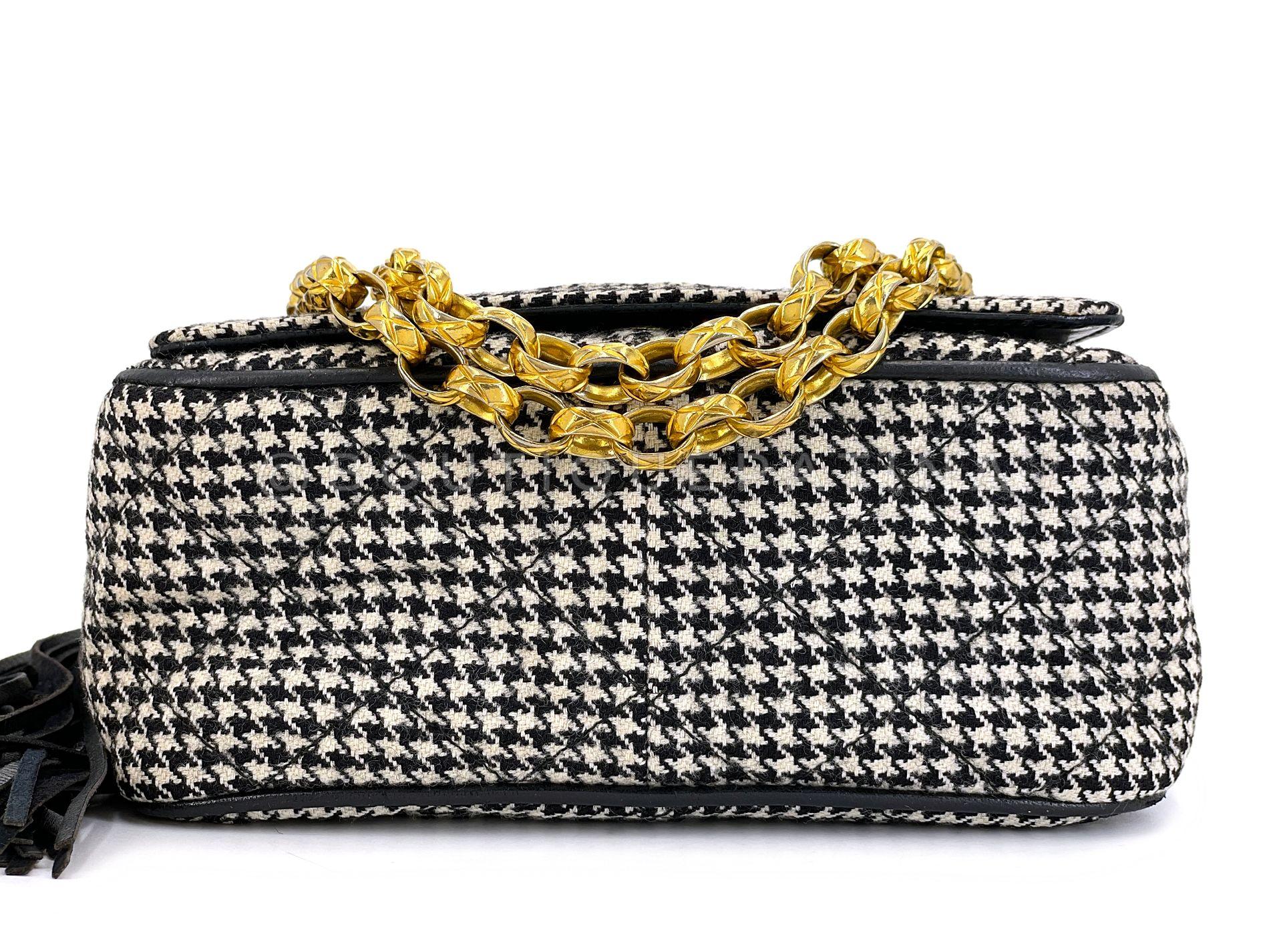 Chanel 1991 Vintage Mini Houndstooth Camera Bag 24k GHW Black White 68256 For Sale 3