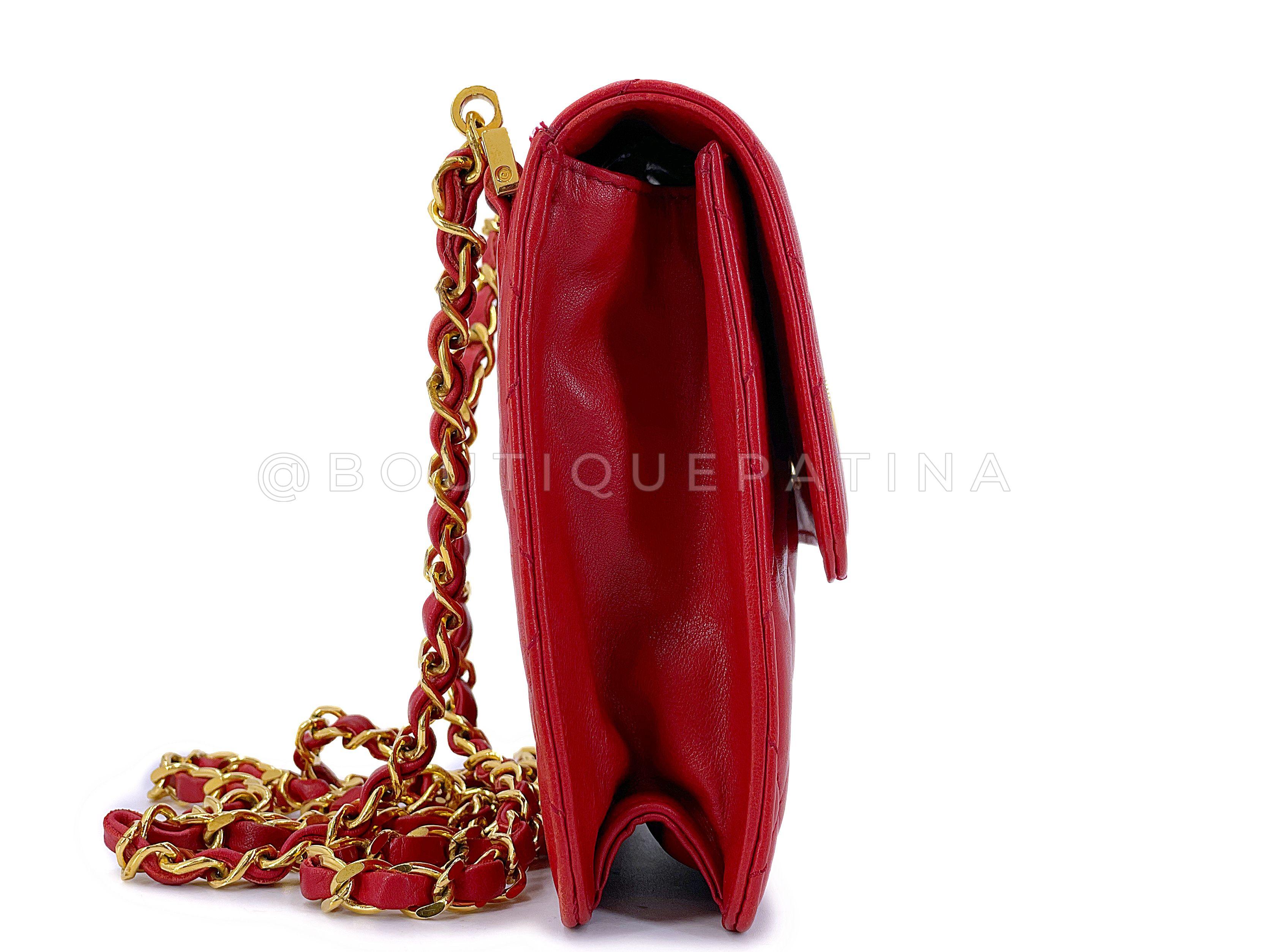 Women's Chanel 1991 Vintage Red Encircled CC Mini Flap Bag 24k GHW 67768