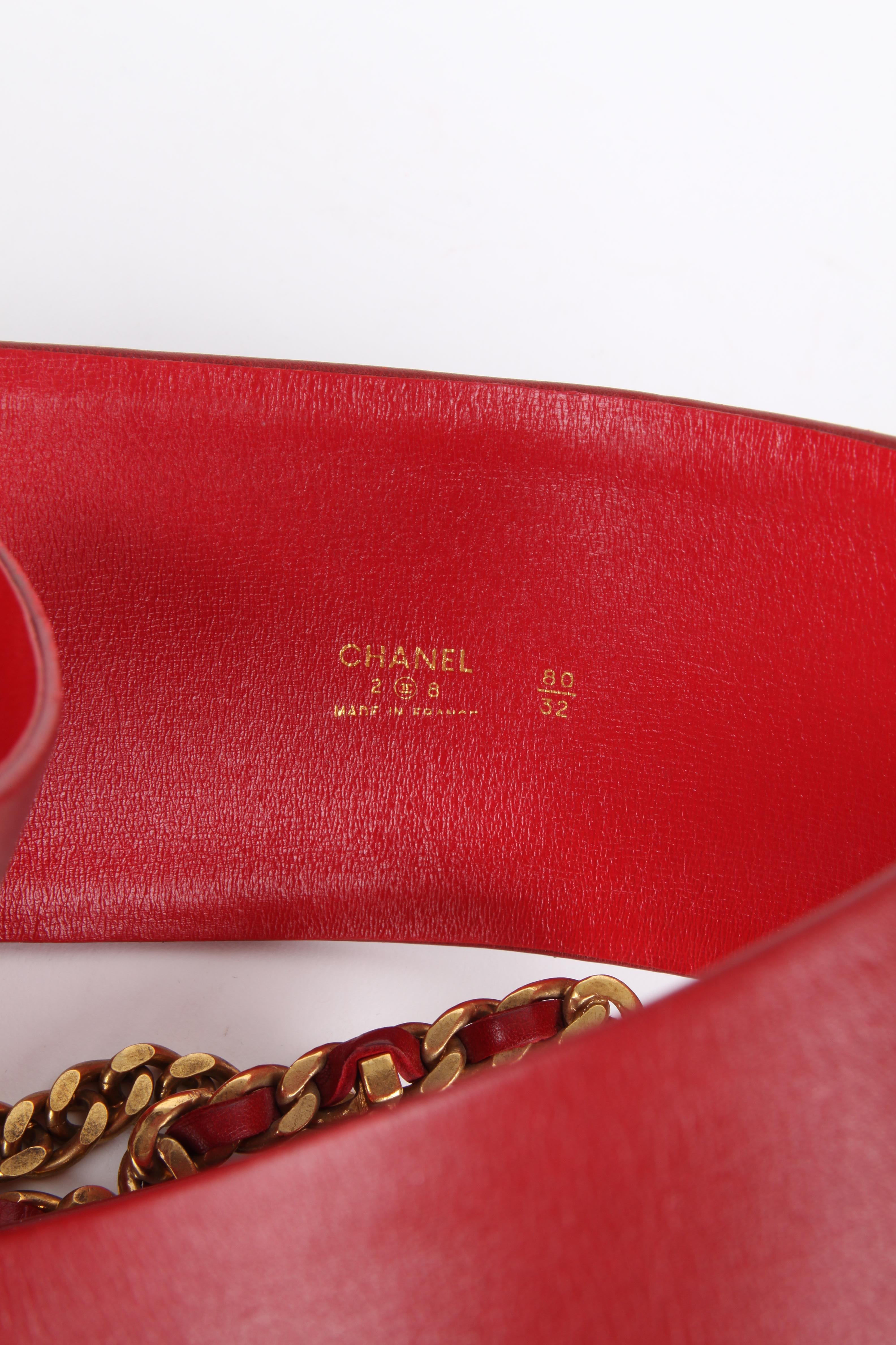 Chanel 1991 Wide Long Chain Medallion Red Leather Belt For Sale at 1stDibs