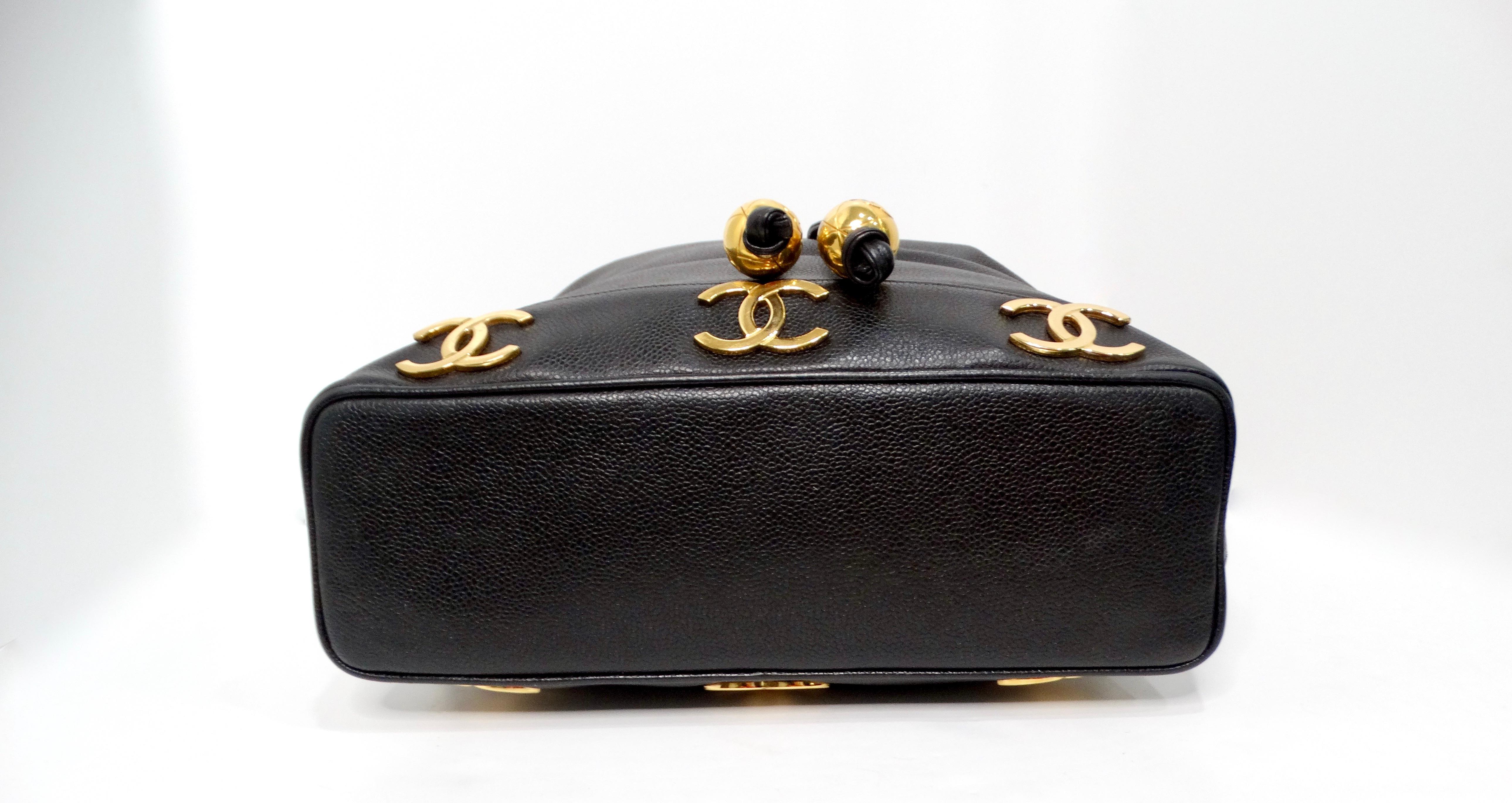 Chanel 1992 Black Caviar Leather Triple Interlocking CC Drawstring Shoulder Bag For Sale 2