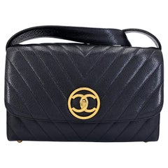 Chanel 1992 Nero Vintage Chevron Caviar Encircled CC Flap Bag 24k GHW 68713
