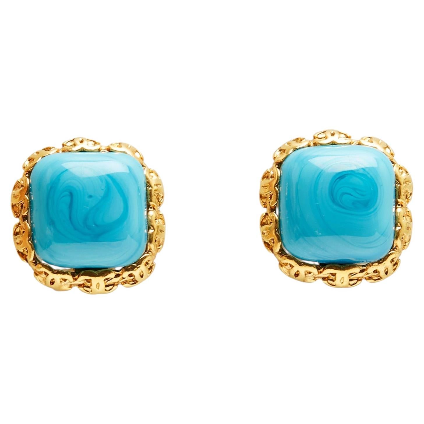 Boucles d'oreilles à clip Chanel 1992, en verre turquoise Gripoix