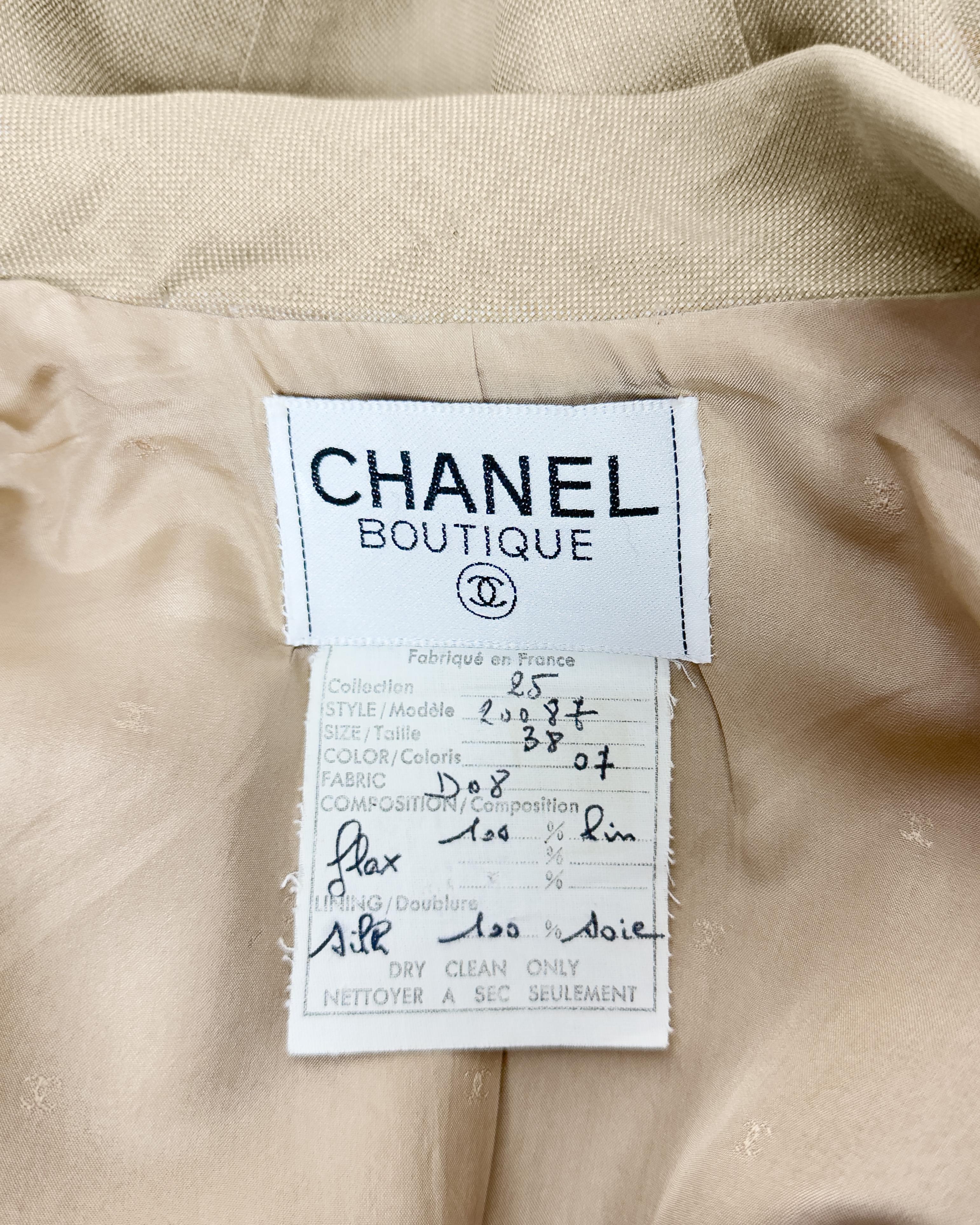 Chanel 1992 Cruise Collection'S abito con gonna in lino Tan Safari Style in vendita 2