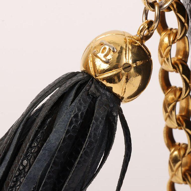 Chanel 1992 Made Caviar Skin Chevron Stitch Turn-Lock Fringe Bijoux Chain Bag 12