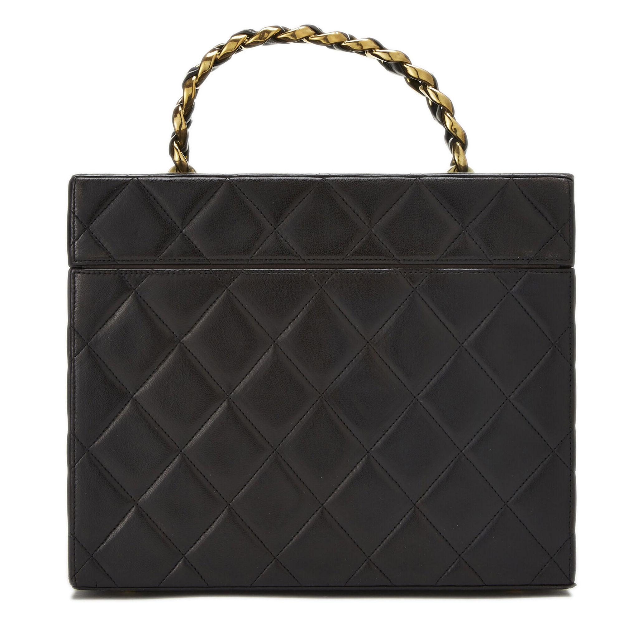 Chanel 1992 Raro estuche de tren con asa superior cuadrada Vintage Vanity Decor Joyero en venta 1