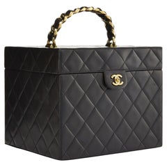 Chanel 1992 Seltene Vintage Quadratische Top Handle Train Case Schminkkasten-Schmuckkästchen mit Schmuckkästchen