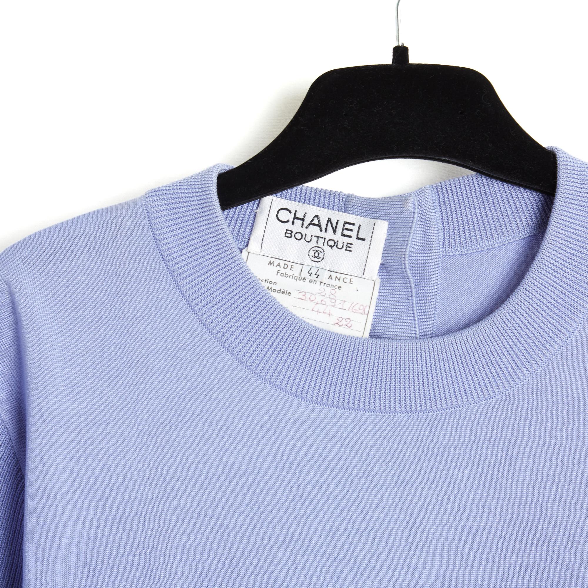 Blue Chanel 1992 Tee shirt Parme FR40 Mauve Cotton Knit CC buttons Top UK12 US10 For Sale