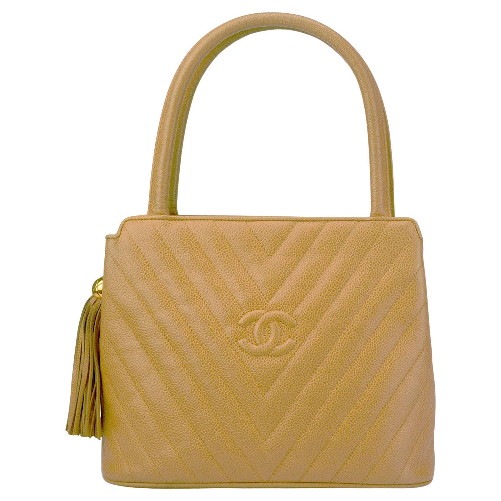 Chanel 1992 Vintage Beige Kaviar Chevron Quaste Fransen Tote Satchel Kelly Tasche