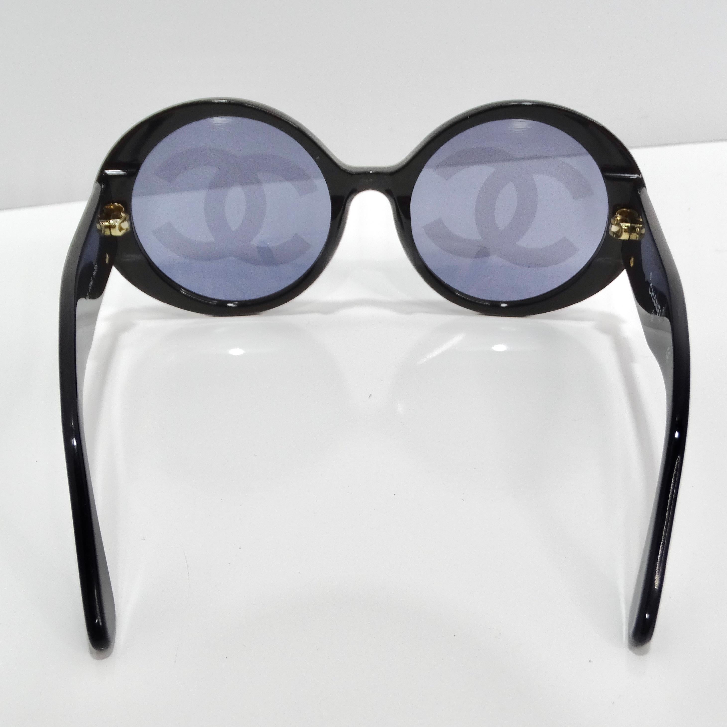 Chanel 1993 Black CC Logo Round Lens Sunglasses For Sale 1