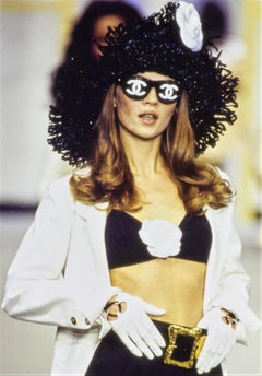 Chanel 1993 Spring Ultra Rare Black Runway CC Logo Sunglasses