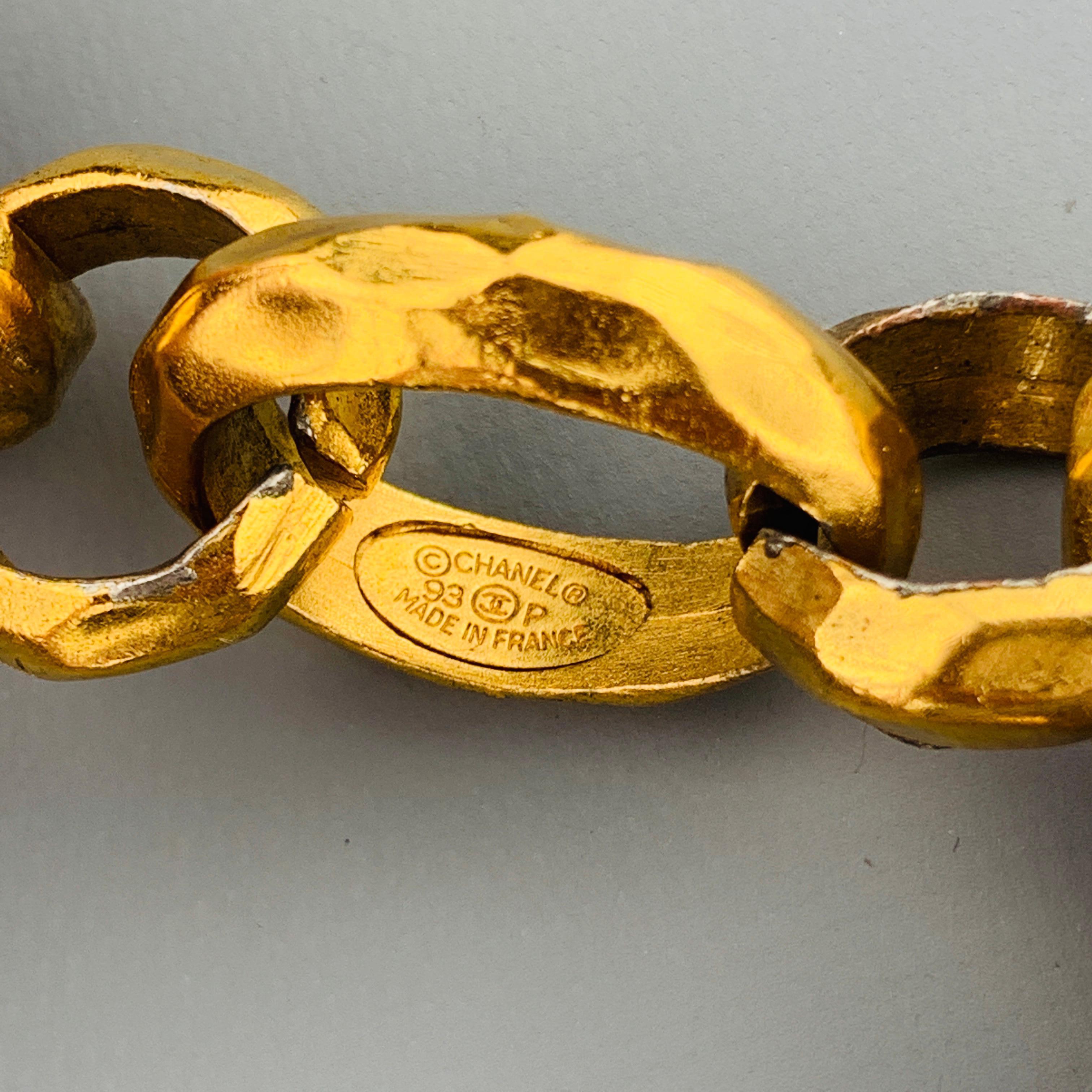 CHANEL 1993 Vintage Gold Tone Hammered Metal Chain Letters Necklace Belt 7