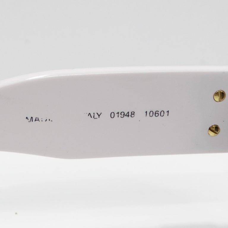 Chanel 1993 White CC Logo Round Lens Sunglasses For Sale at 1stDibs