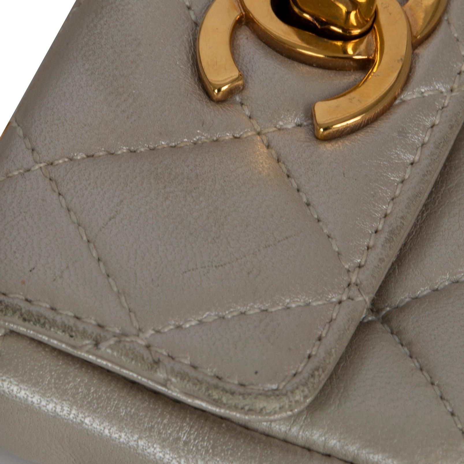Chanel 1994 CC Mini Champagner Gold Waist Mini Classic Flap Belt Bum Bag  im Angebot 6