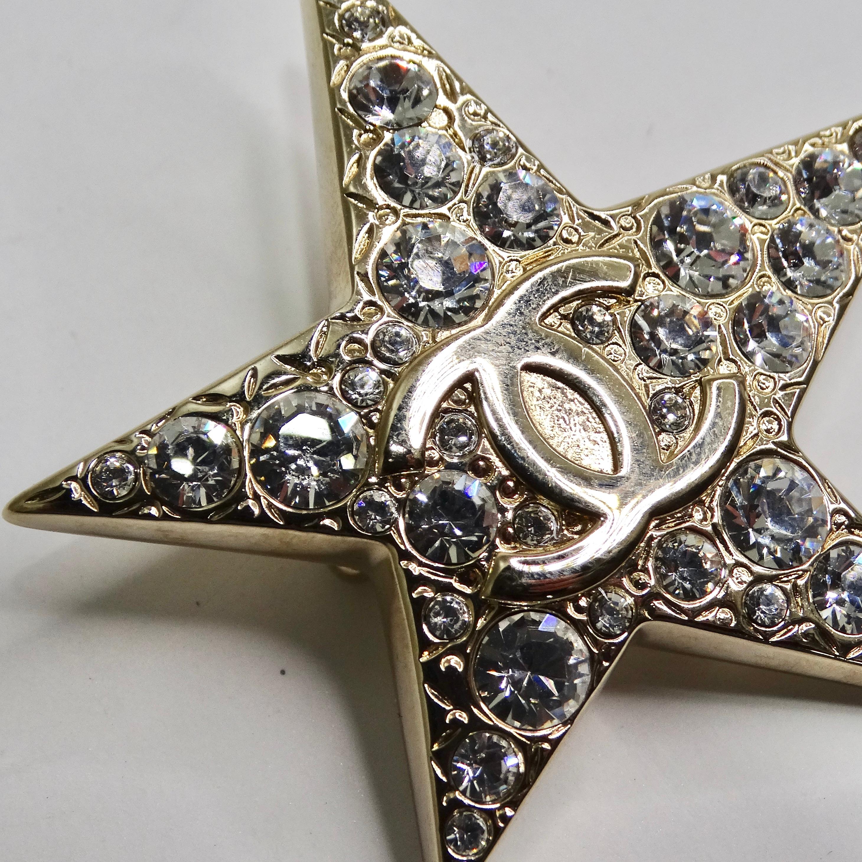 Chanel 1994 Comet Brooch In Excellent Condition In Scottsdale, AZ