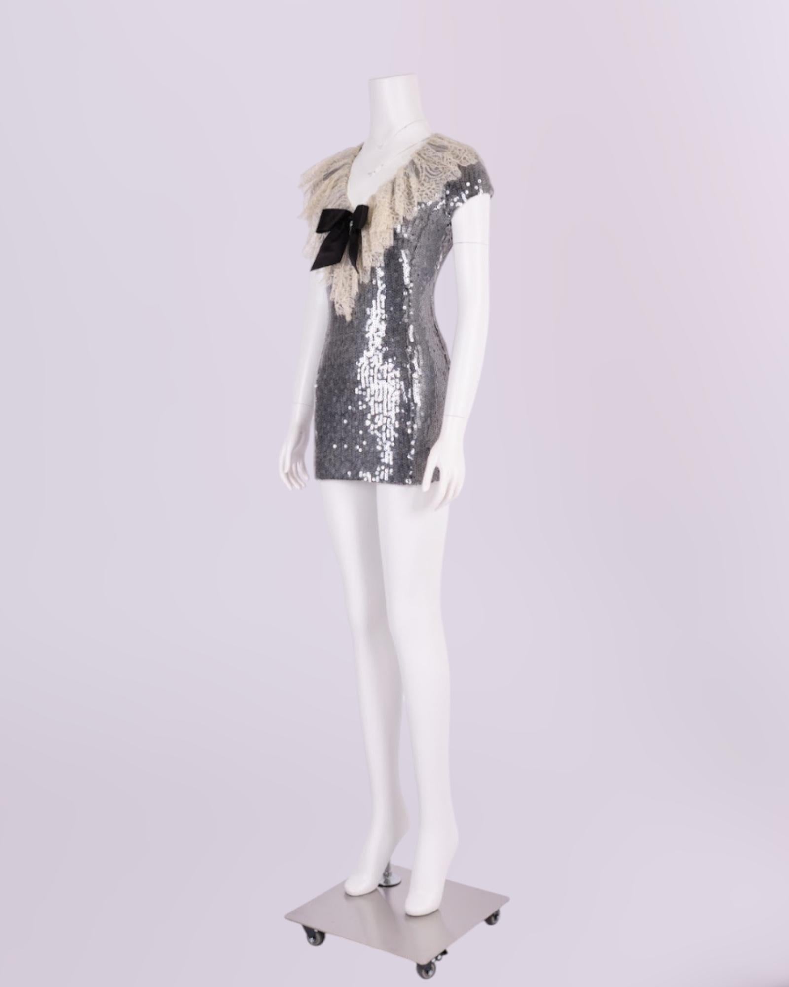 Chanel 1994 Grey Sequin Dress With Lace Collar For Sale 3
