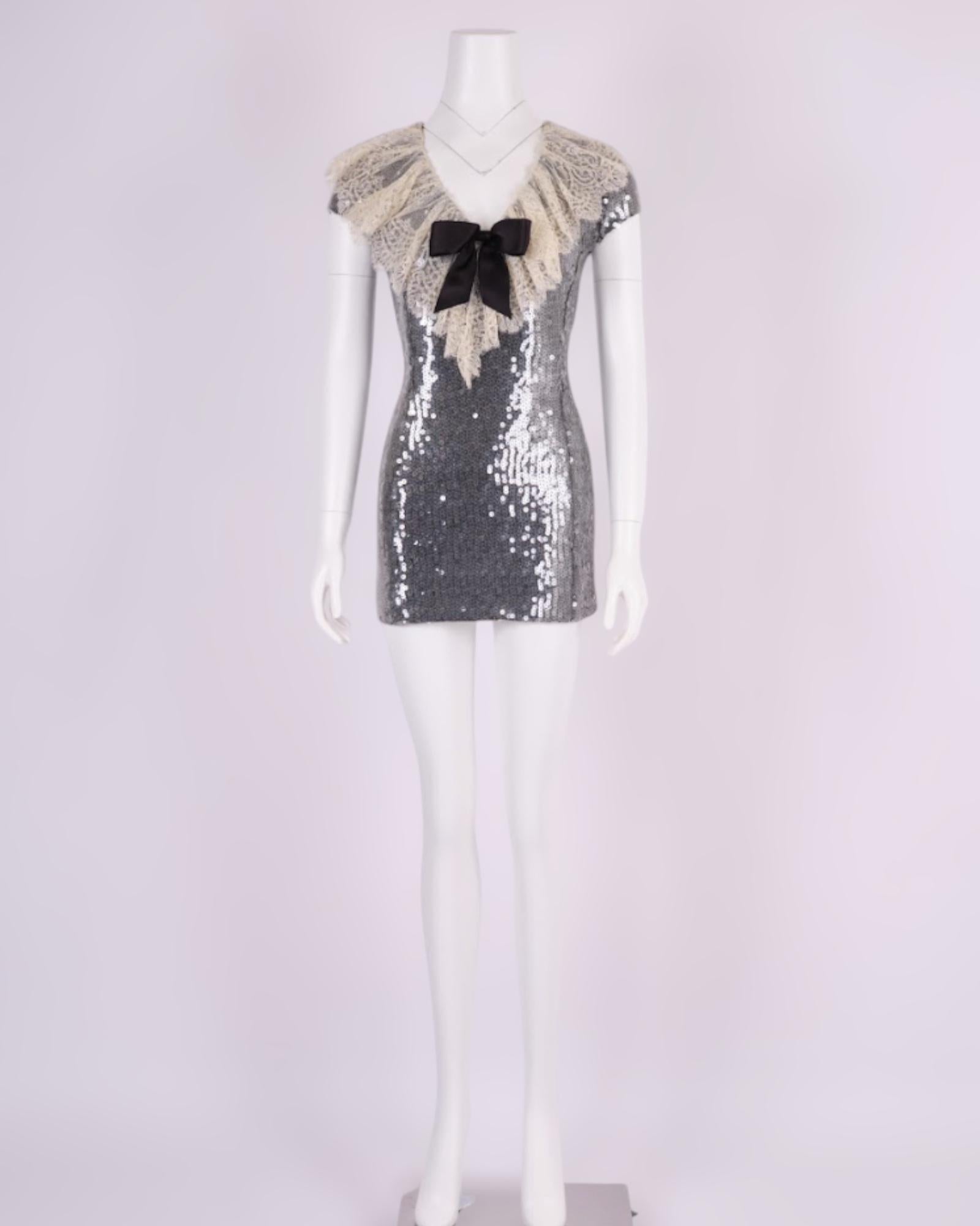Chanel 1994 Grey Sequin Dress With Lace Collar For Sale 4