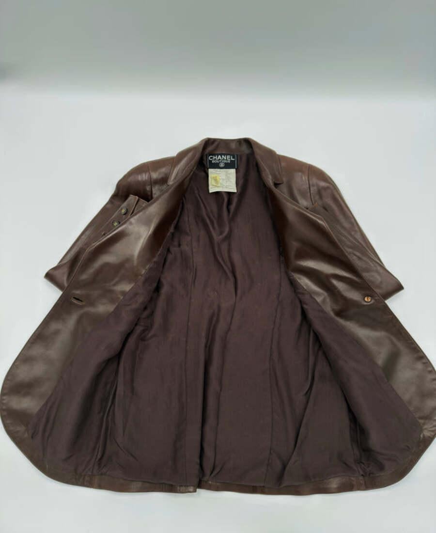 Chanel 1994 Metiers D'art Vintage Giacca di pelle marrone In condizioni buone in vendita a San Francisco, CA