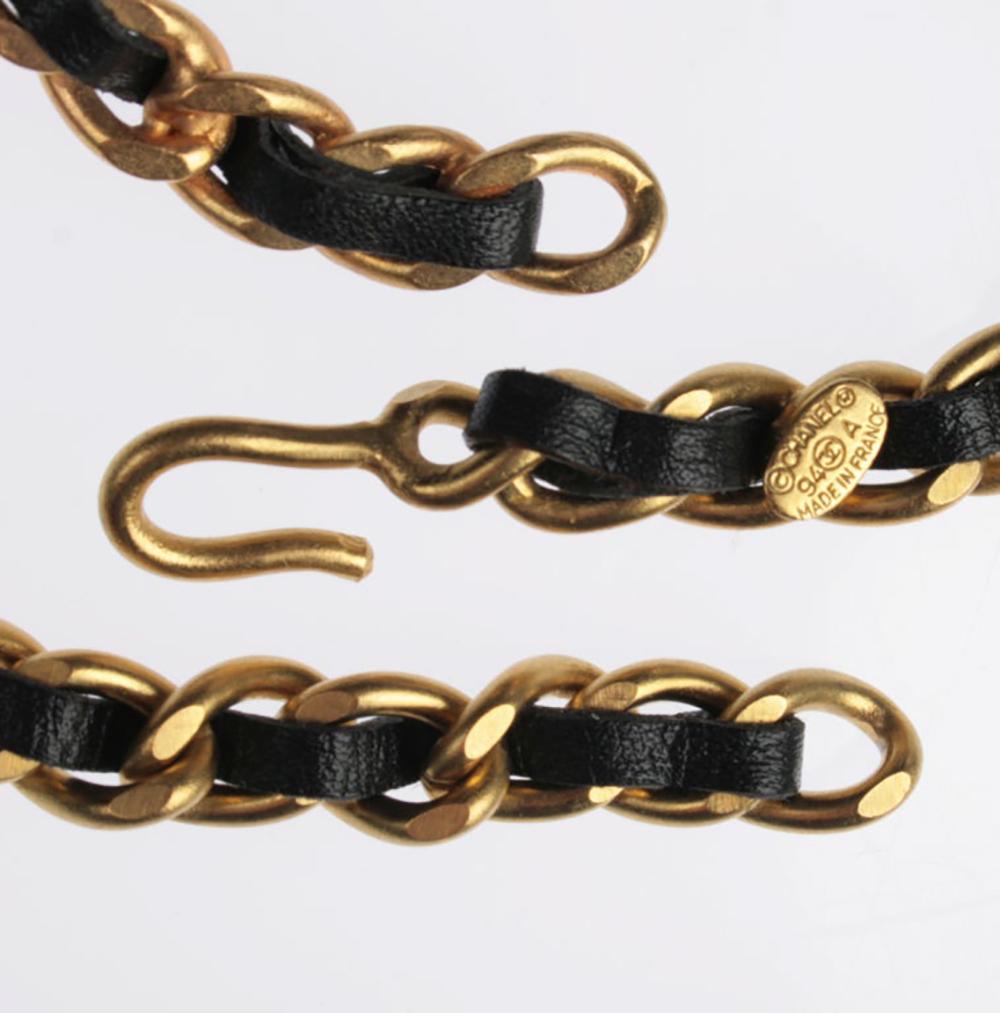 Chanel 1994 Rare Leather 64K Gold Plated Chains Necklace 4
