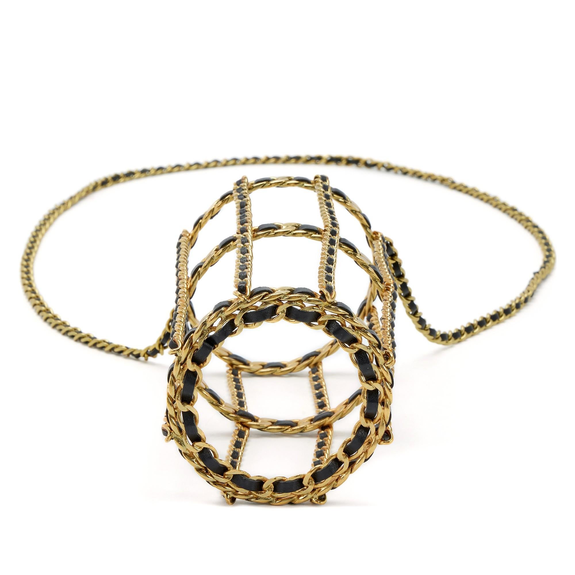 Chanel 1994 Runway Vintage Iconic Cage Chain Bottle Minaudière Shoulder Bag For Sale 8