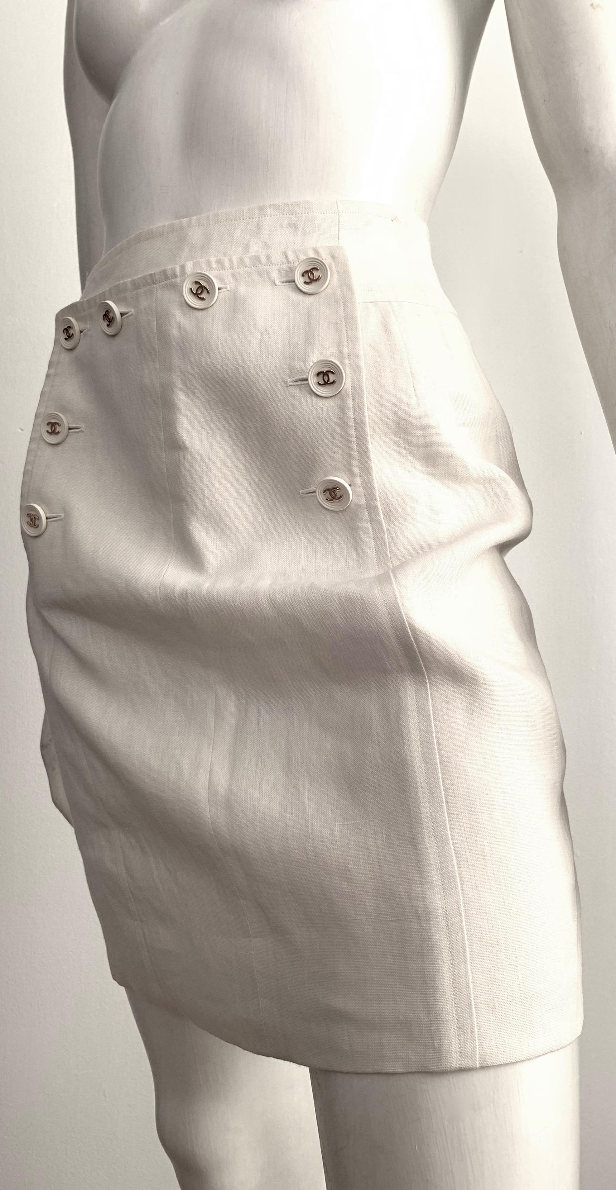 Chanel 1994 Spring Cream Linen Short Skirt Size 4. For Sale 4