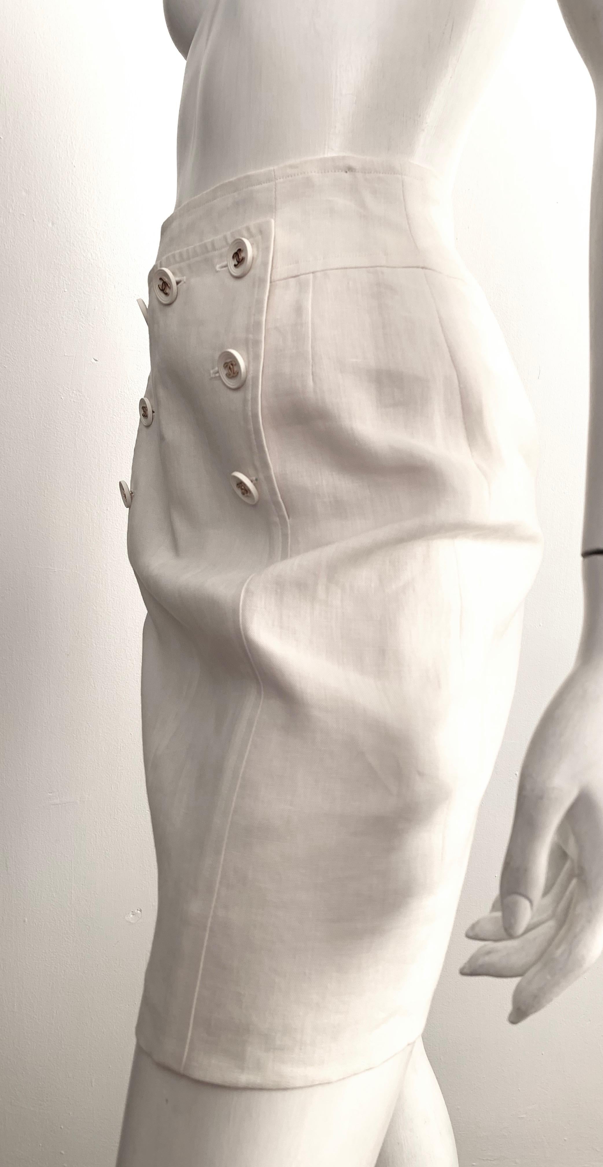 Chanel 1994 Spring Cream Linen Short Skirt Size 4. For Sale 3