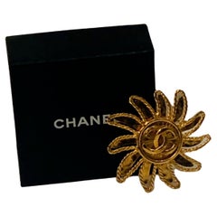 CHANEL 1994 Sun Brooch Pin Gold CC Logo W/Box