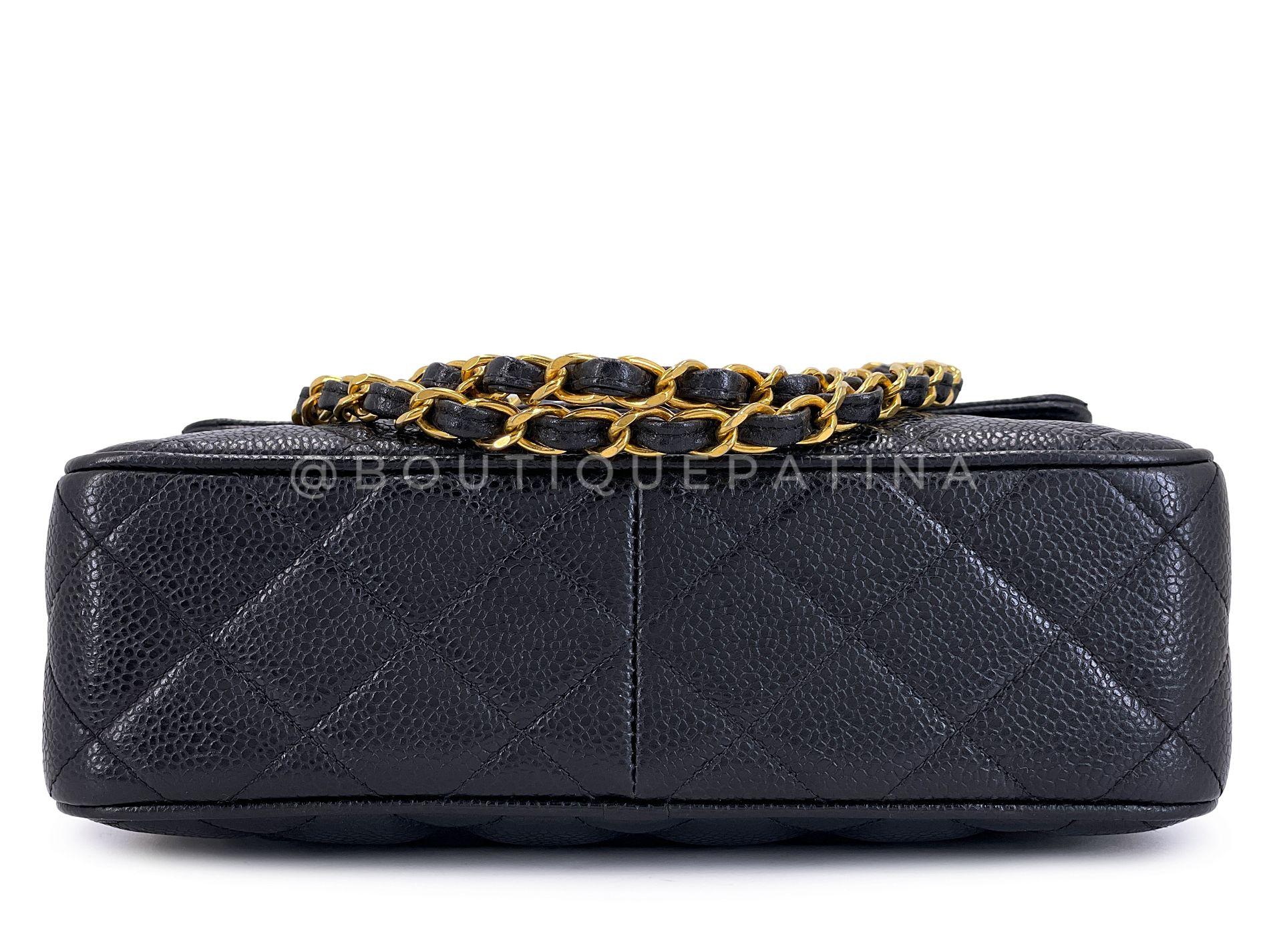 Chanel 1994 Vintage Black Caviar Classic Flap Camera Case Bag 24k GHW 68611 For Sale 2