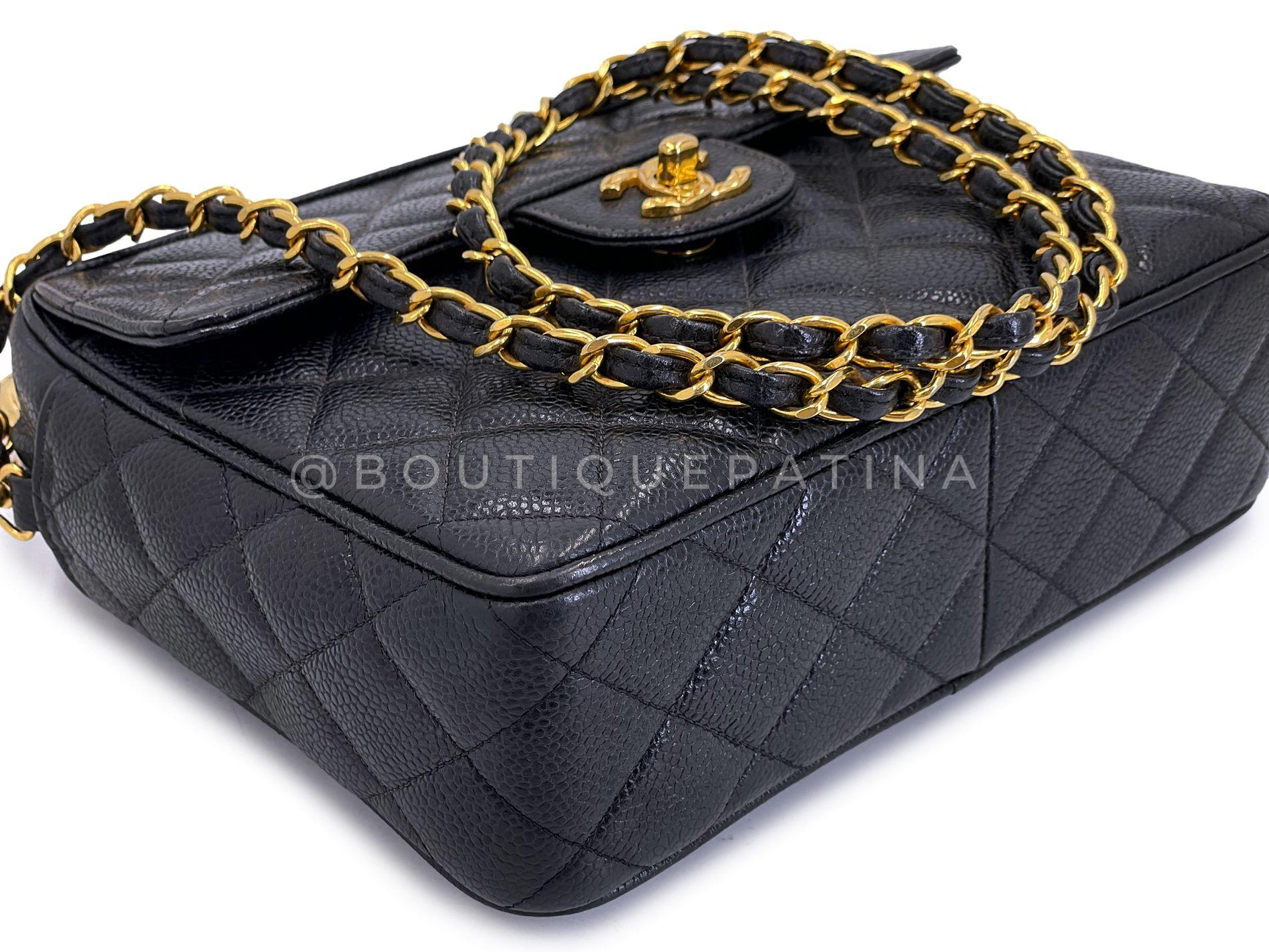 Chanel 1994 Vintage Black Caviar Classic Flap Camera Case Bag 24k GHW 68611 For Sale 3