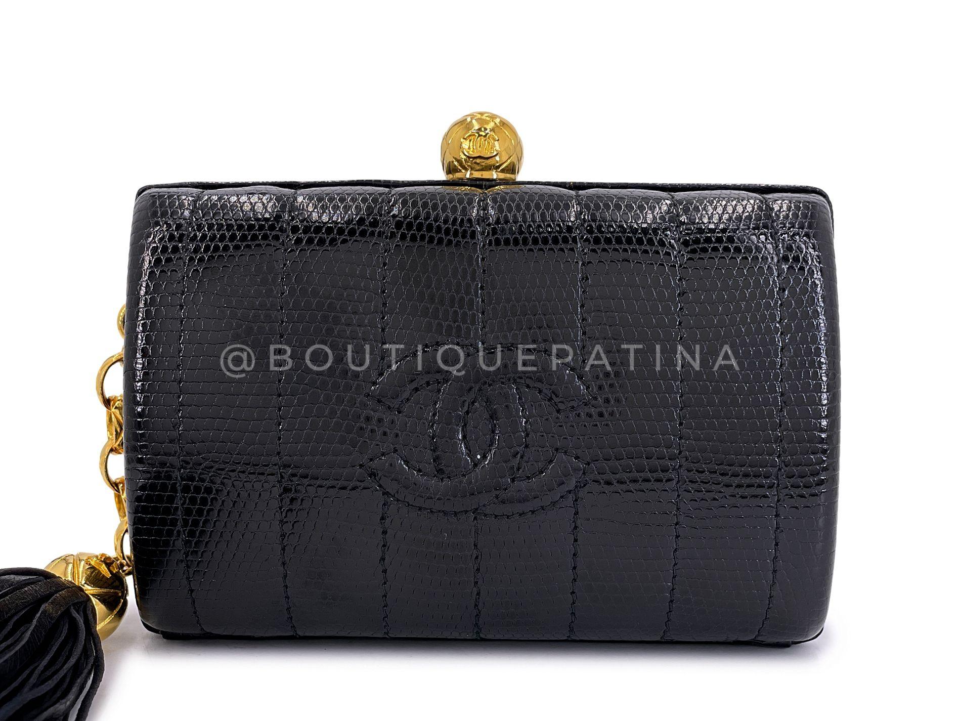 Store item: 68569
We are wowed by this Chanel 1994 Vintage Black Lizard Rolo Chain Evening Clutch Bag 24k GHW. For more than 20 years, Boutique Patina has specialized in sourcing and curating the most pristine vintage and collectible accessories by