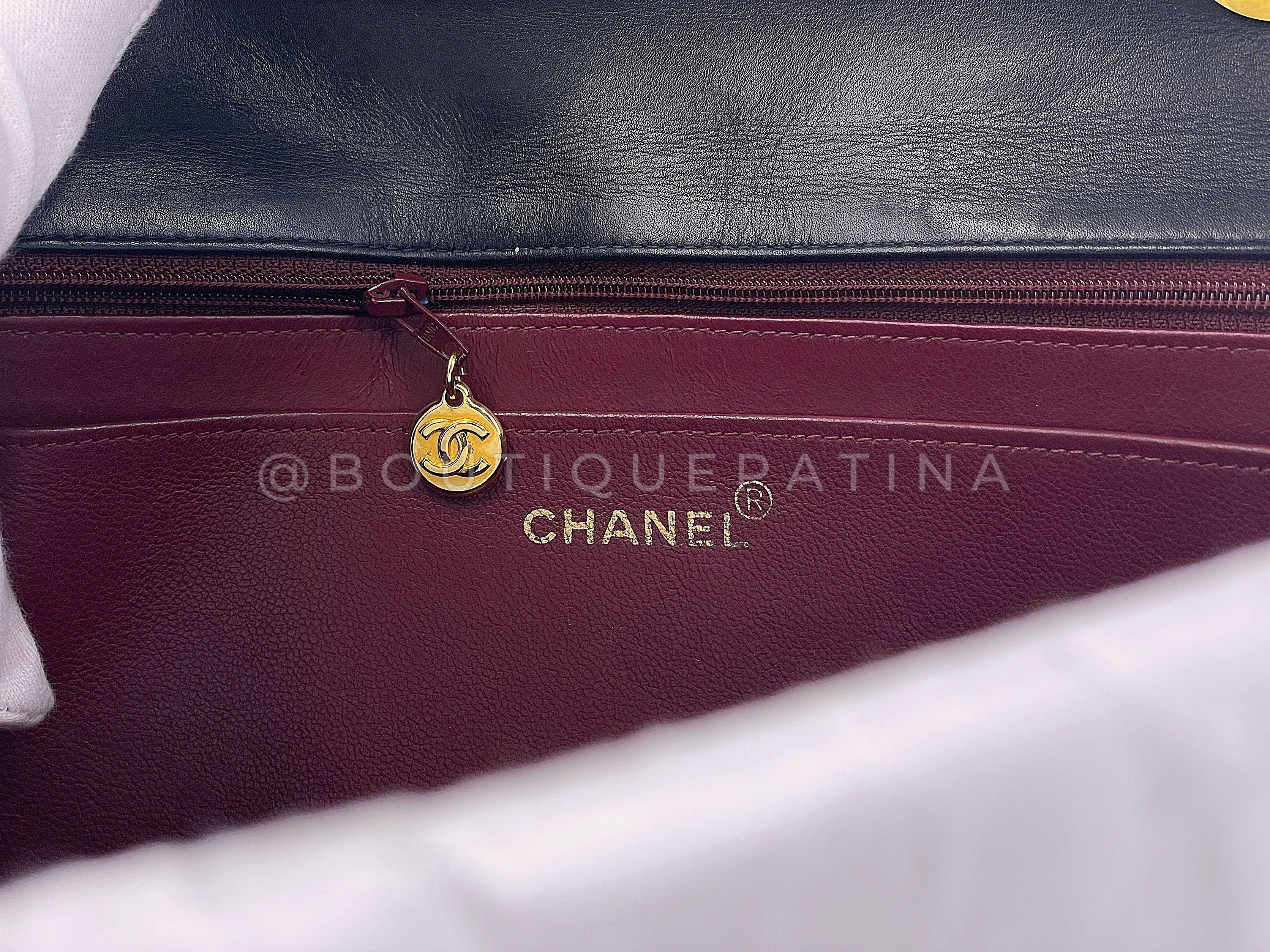 Chanel 1994 Vintage Black Maxi Classic Flap Bag 24k GHW 67598 en vente 7