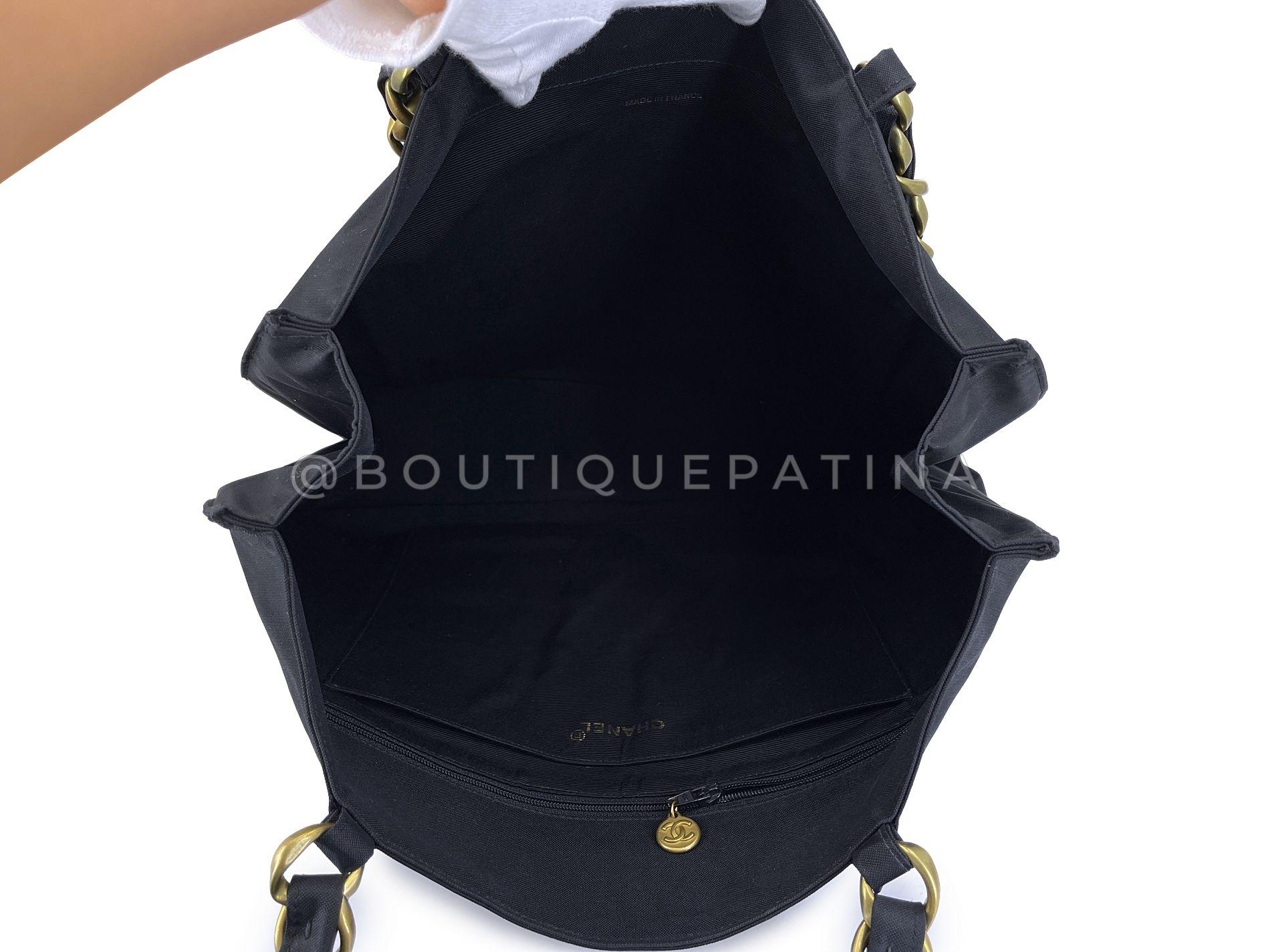 Chanel 1994 Vintage Noir Nylon Canvas Chunky Chain Tote Bag 24k GHW 68644 en vente 5