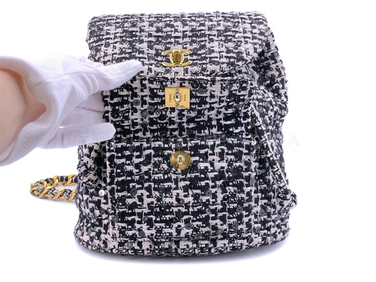 Chanel 1994 Vintage Black White Tweed Duma Backpack Bag 24k GHW 66338 For  Sale at 1stDibs