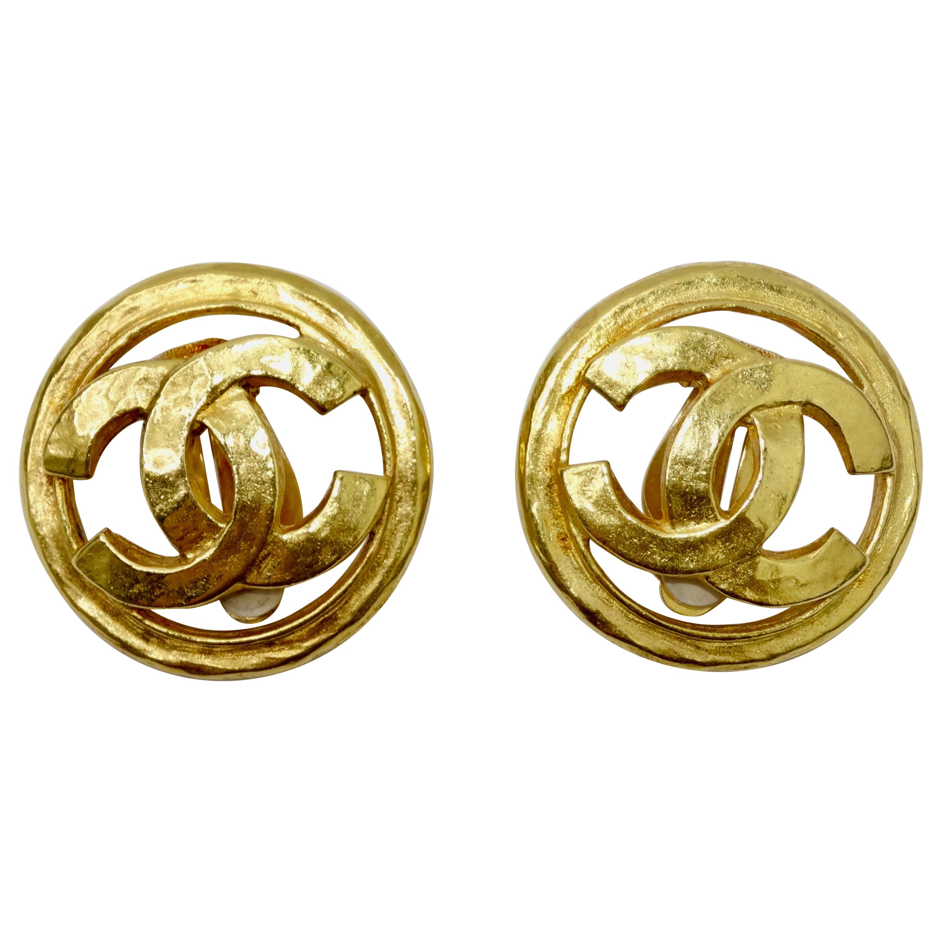Chanel Cc Dangle Earrings Clip-on Gold 94p Auction