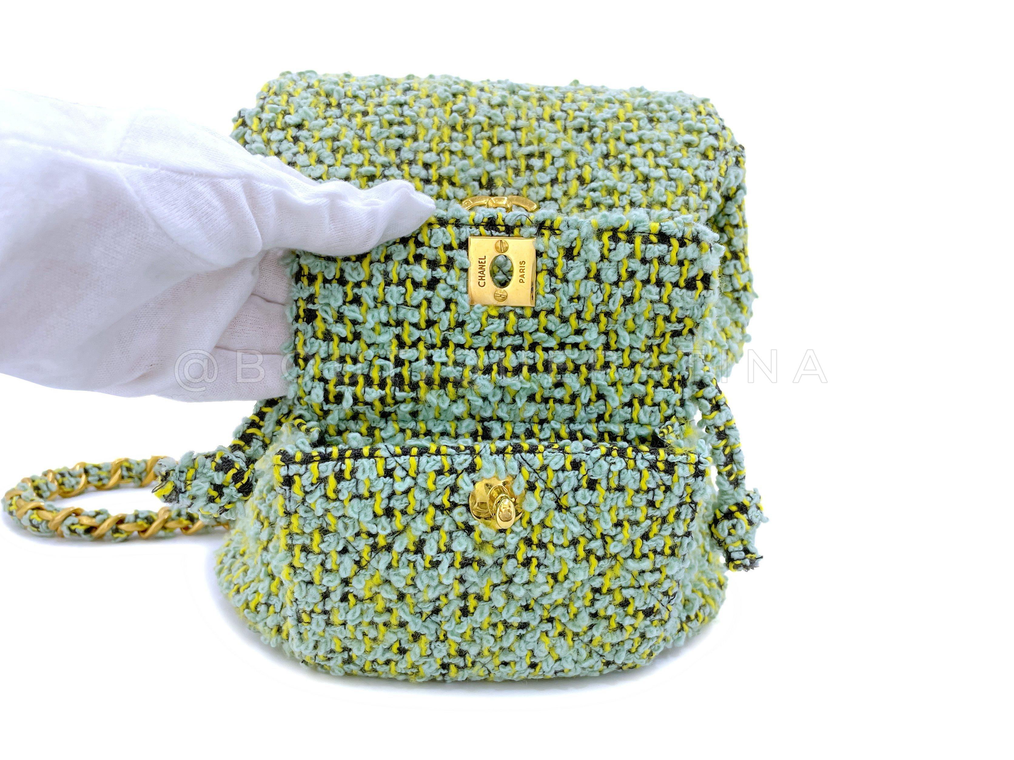 Chanel 1994 Vintage Green Tweed Duma Backpack Bag 66337 For Sale 2