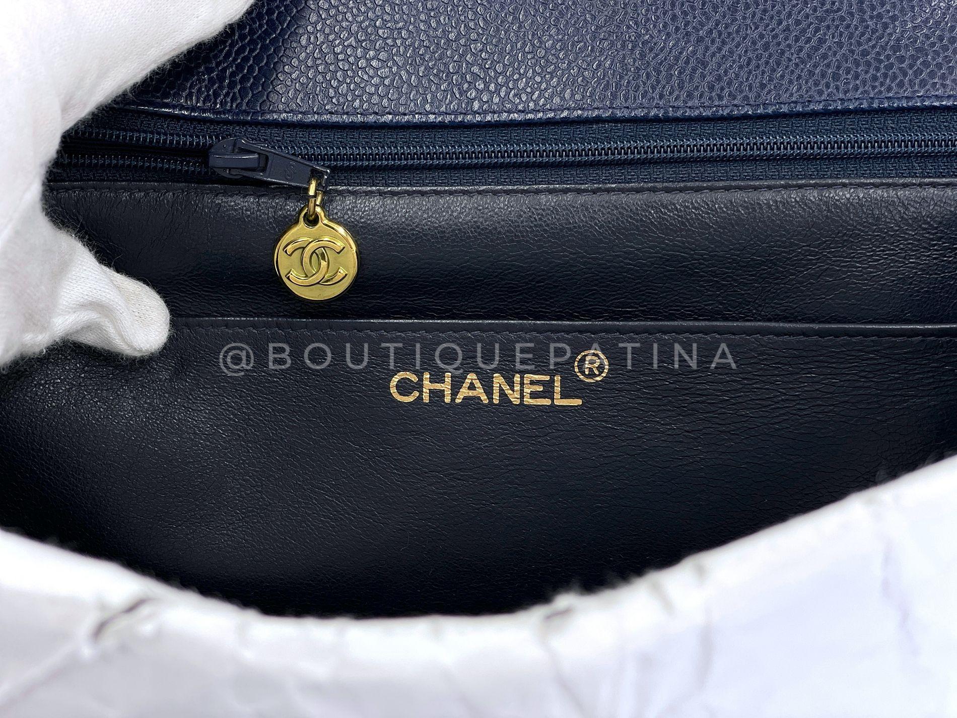 Chanel 1994 Vintage Navy Caviar Jumbo CC Mademoiselle Kelly Bag 24k GHW 68950 en vente 7