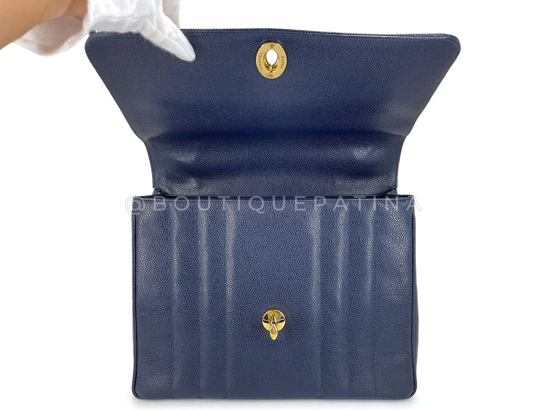 Chanel 1994 Vintage Navy Caviar Jumbo CC Mademoiselle Kelly Bag 24k GHW 68950 en vente 3