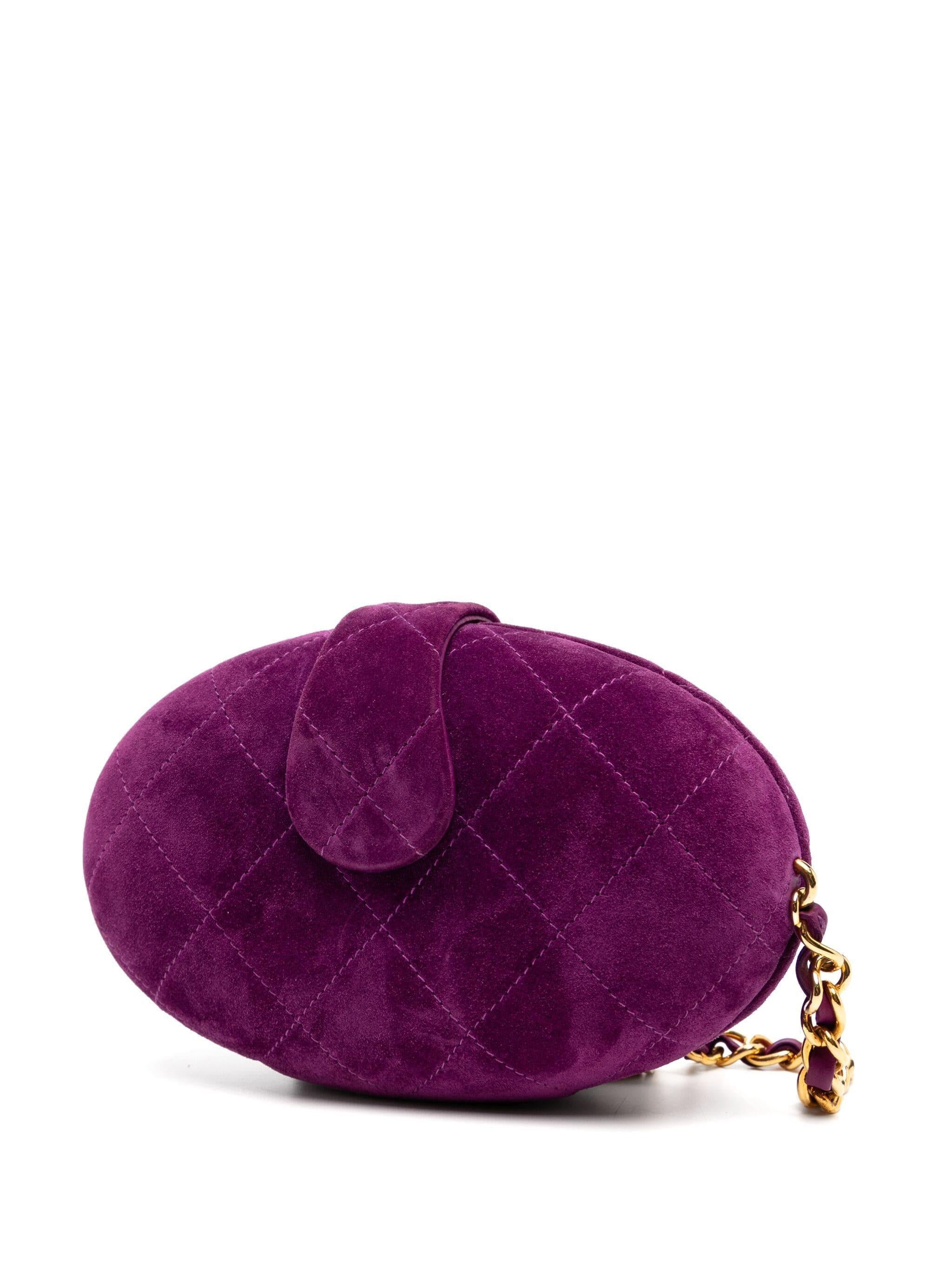 Women's or Men's Chanel 1994 Vintage Quilted Suede Lilac Purple Egg Shaped Clutch Bag For Sale