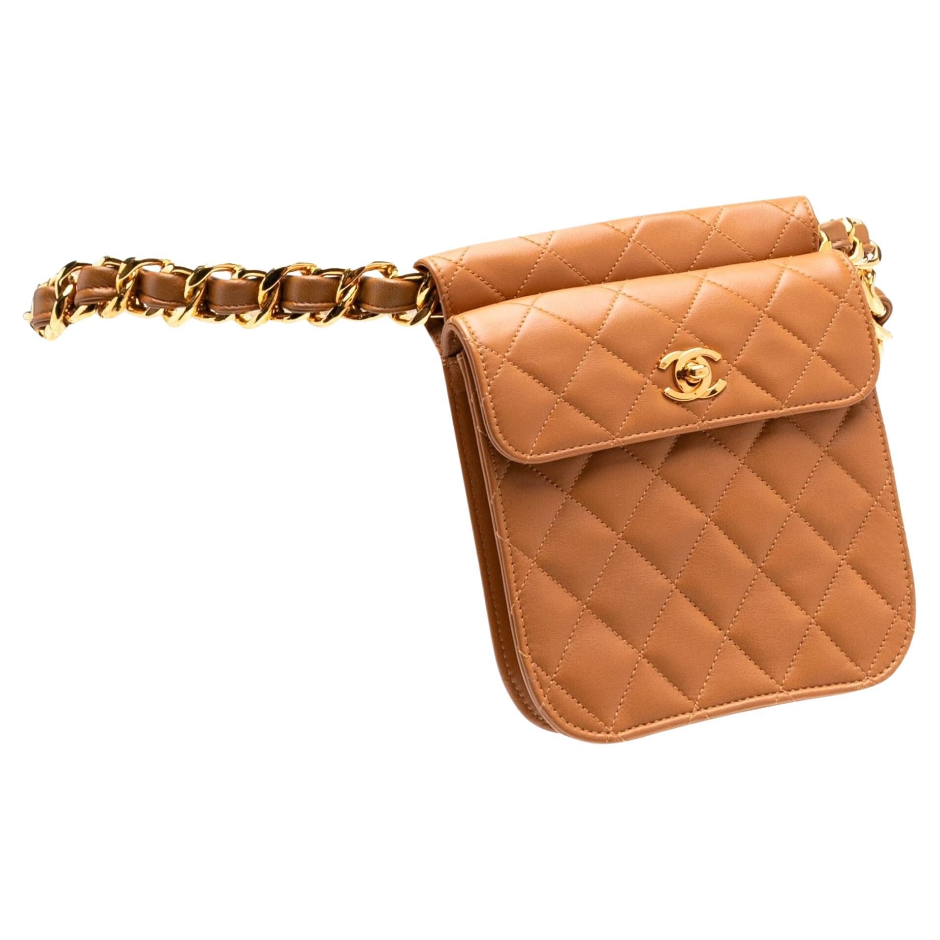 Women's or Men's Chanel 1994 Vintage Beige Light Brown Quilted Runway Waist Fanny Pack Belt Bag For Sale