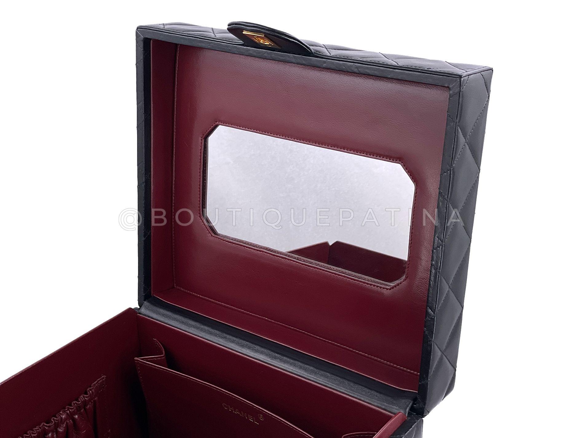 Chanel 1994 Vintage XL Quilted Box Vanity Case Bag 24k GHW 68031 For Sale 6