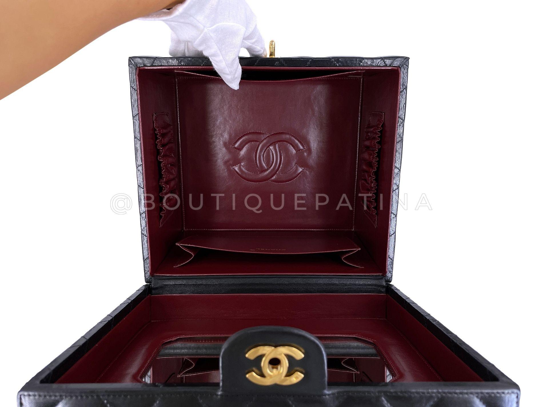 Chanel 1994 Vintage XL Quilted Box Vanity Case Bag 24k GHW 68031 For Sale 9