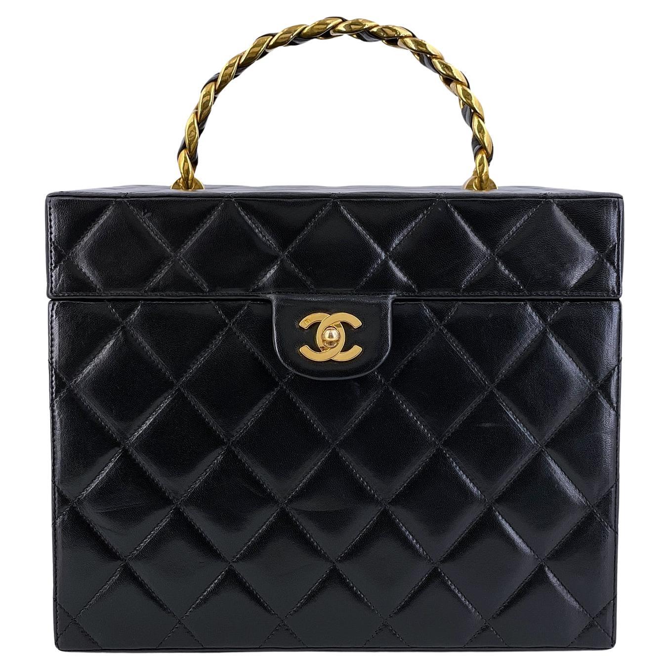 Chanel beauty case online