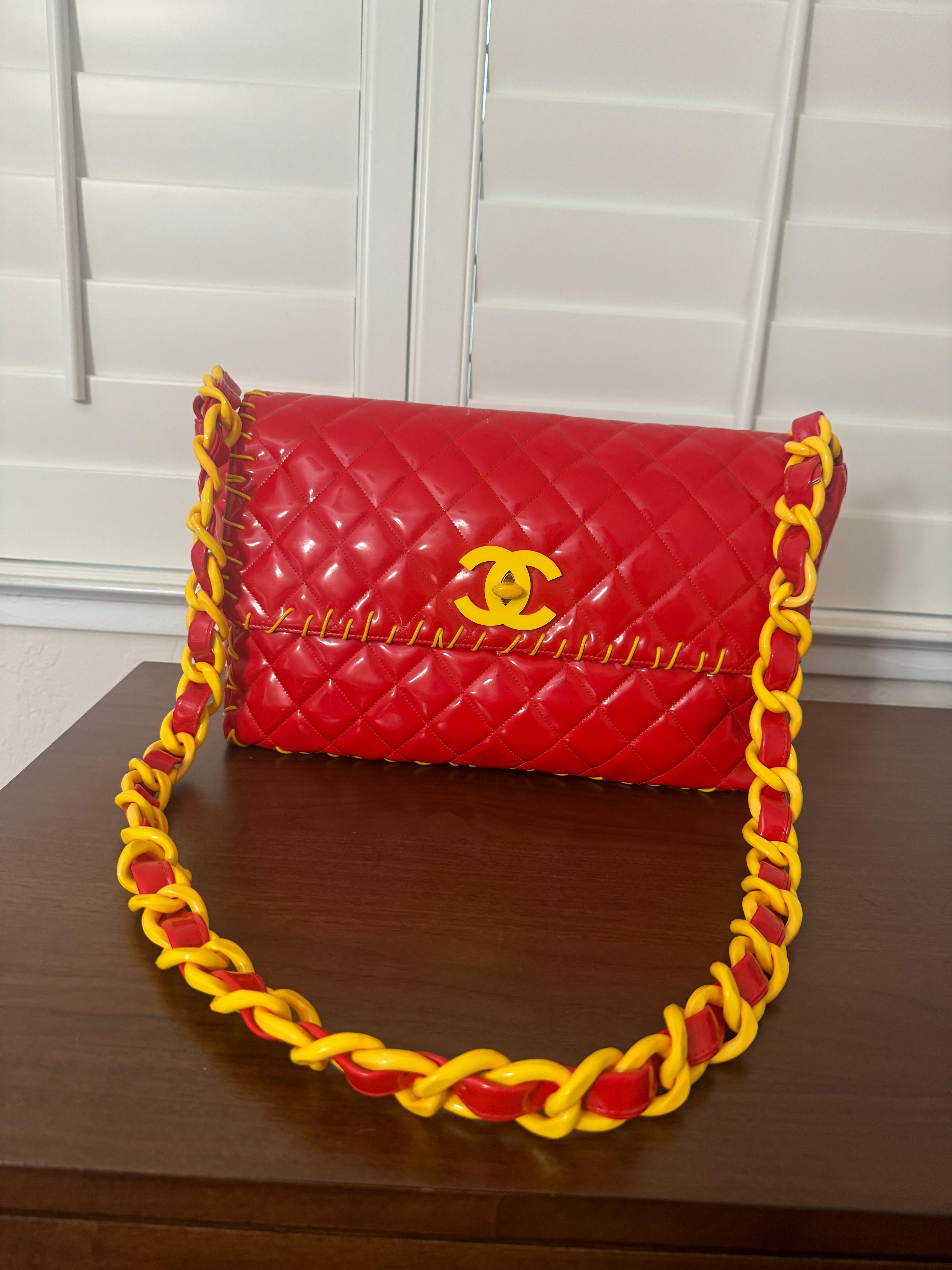 Chanel 1994 Vinyl Maxi Flap Bag in Red with Yellow Details in vendita 12