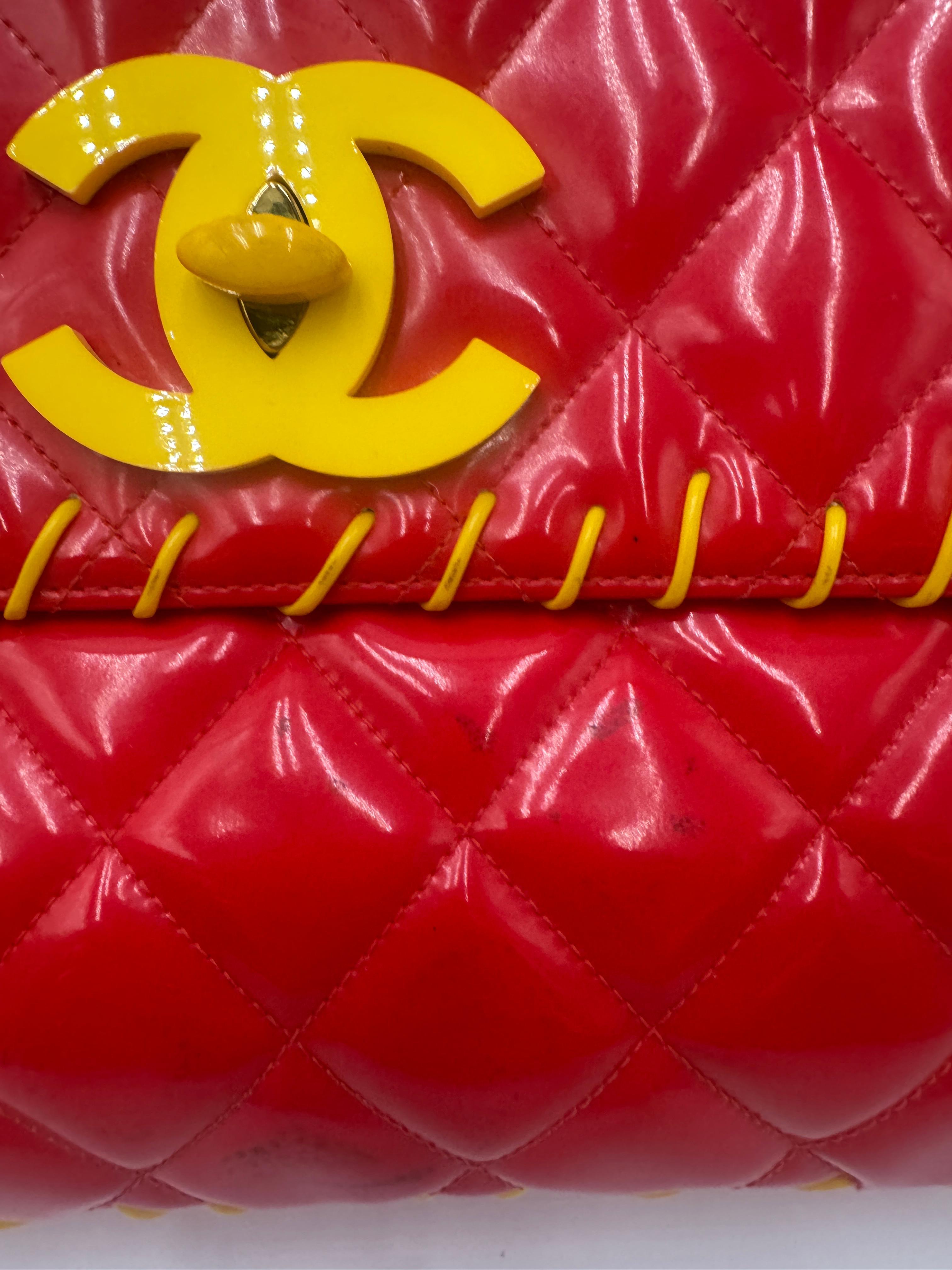 Rosso Chanel 1994 Vinyl Maxi Flap Bag in Red with Yellow Details in vendita