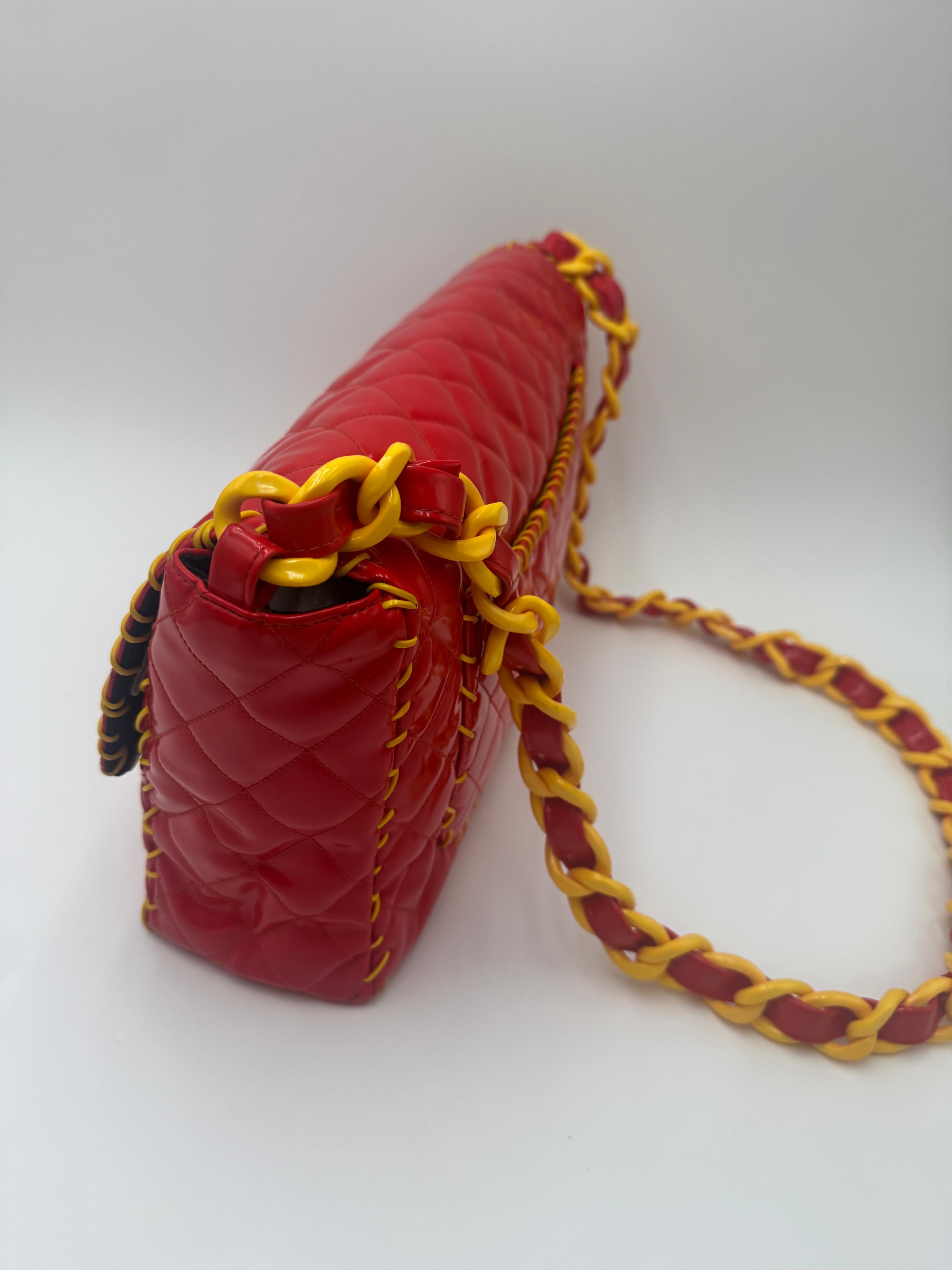 Chanel 1994 Vinyl Maxi Flap Bag in Red with Yellow Details in vendita 2