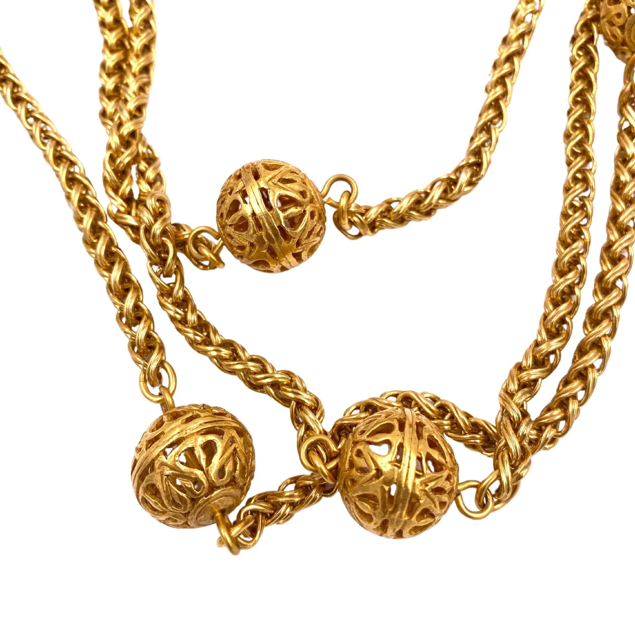 Chanel 1995 Gold Long Chain with Filigree Balls In Excellent Condition For Sale In Los Angeles, CA