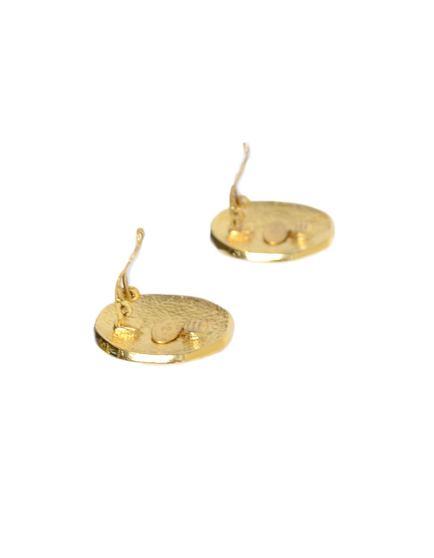 Chanel 1995 Goldtone CC Clip On Earrings In Good Condition In New York, NY