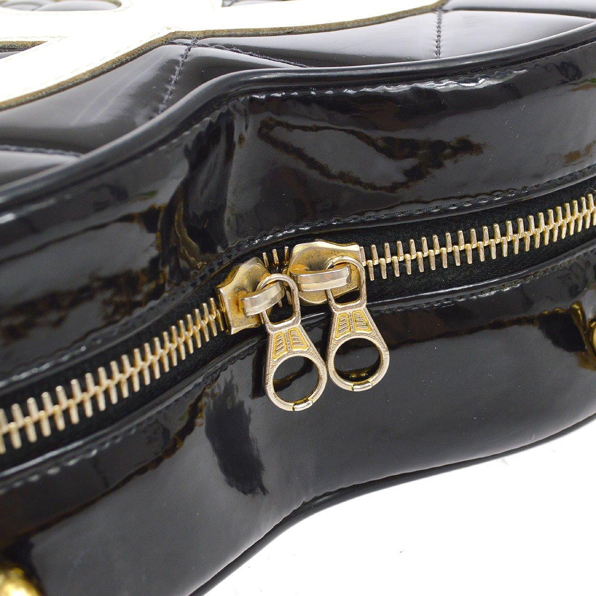 Chanel 1995 Heart Vanity Handbag For Sale 2