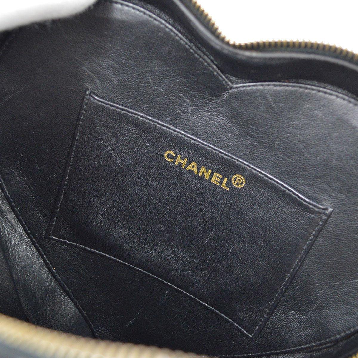 Chanel 1995 Heart Vanity Handbag For Sale 4