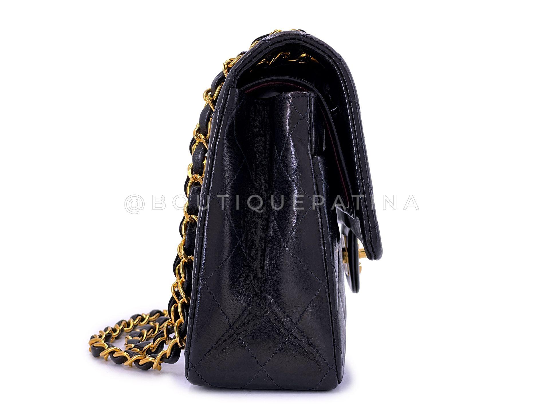 Chanel 1995 Vintage Black Lambskin Medium Classic Double Flap Bag 24k GHW 66288 Excellent état - En vente à Costa Mesa, CA